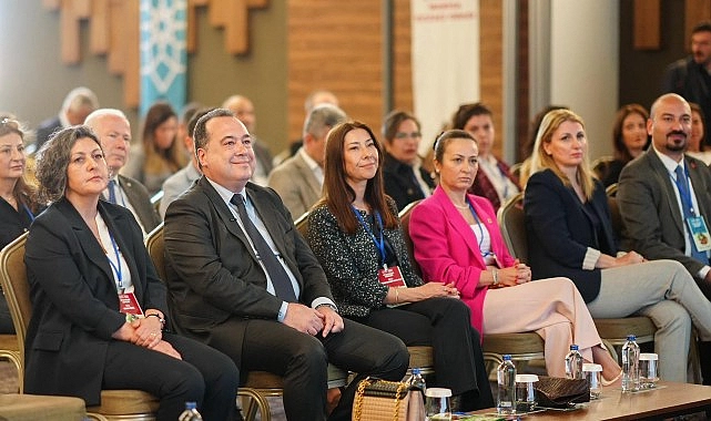 Mesir’in Şifa Mirası Bilimle Buluştu: Manisa’da Fitoterapi Günleri Başladı