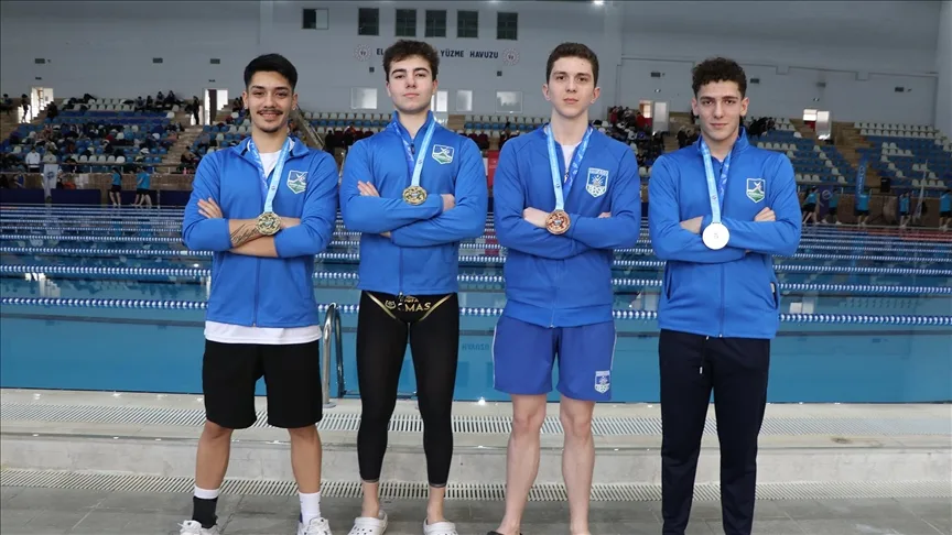 Cumhurbaşkanlığı Kupası Paletli Yüzme Şampiyonası’nda Türkiye rekoru