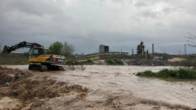 Osmaniye Düziçi’nde yağış nedeniyle köprü çöktü