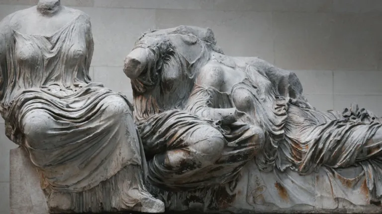 Elgin Mermerleri nedir ve neden bu kadar tartışmalı?