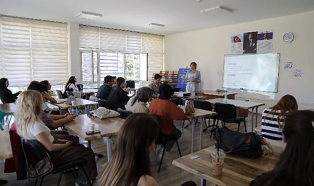 Gençler sürdürülebilir bir gelecek için bir araya geldi