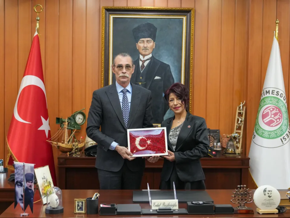 İpek Bayrak Etimesgut’ta