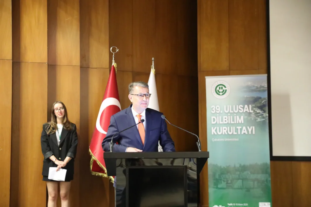 39.Ulusal Dilbilim Kurultayı Çukurova Üniversitesinde Başladı