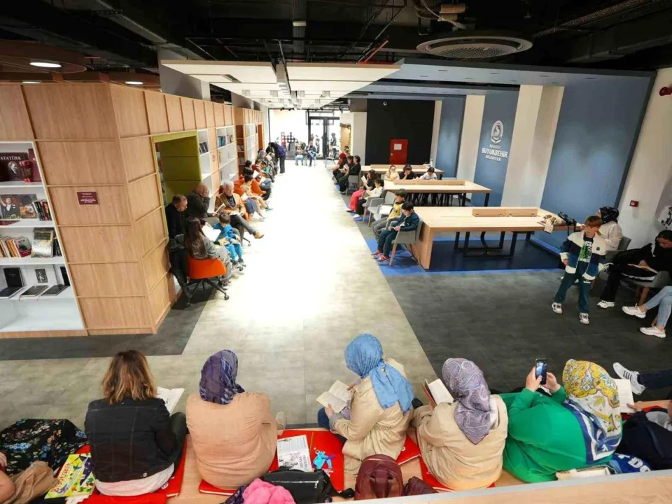 Denizli’de 23 Nisan’da Kitap Şöleni: ‘Telefonu Bırak, Kitaba Sarıl’