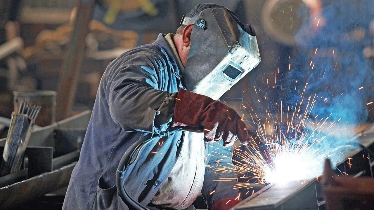 Ücretli çalışan sayısı arttı: Şubat ayında 15,5 milyonu aştı