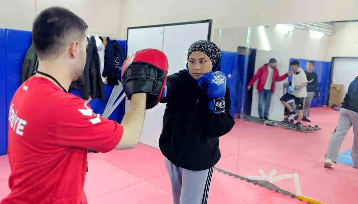 Cennet’in Boks Azmine Baba Desteği