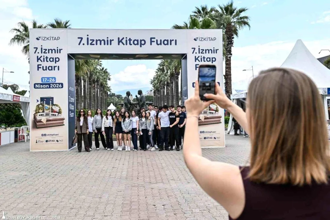 İZKİTAP’ta bilim ve edebiyat buluşuyor