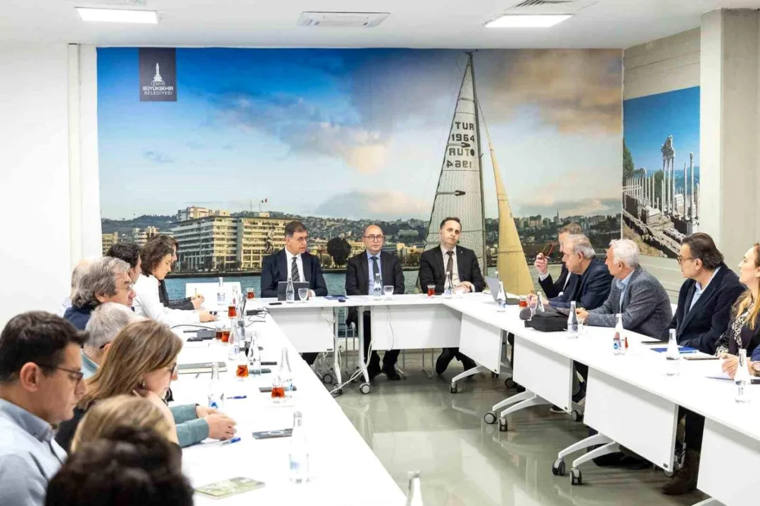 İzmir’in 8 bin 500 yıllık hazinesi masaya yatırıldı