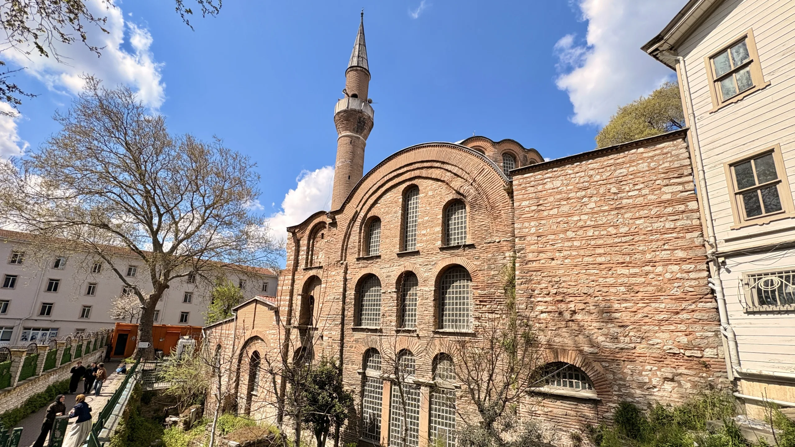 Fâtih Sultan Mehmed Tarafından Eski Bizans Kilisesinden Çevrilen Cami