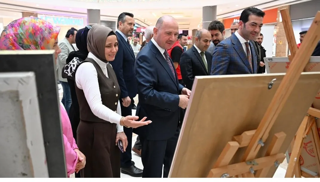 Kültür Sanat Sokağı Sanat Eserleri Sergisi Görkemli Geçti