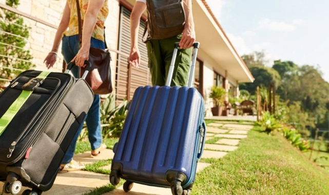 10 Milyon Kişi Yola Çıkıyor: Yurt İçi Tatil Fiyatları Yüzde 25 Zamlandı