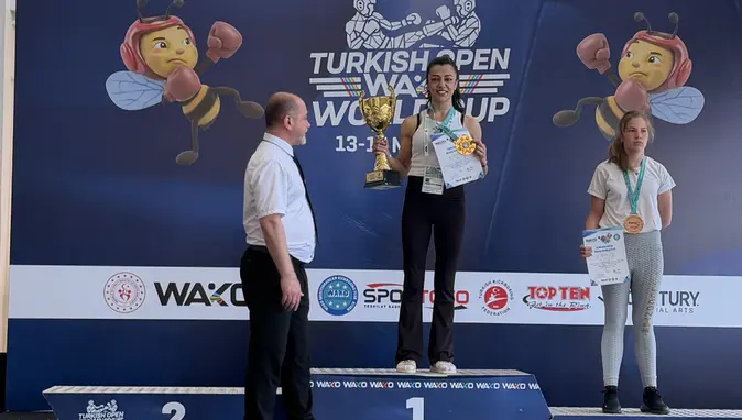 Emine Arslan’dan Turkish Open WAKO World Cup’ta Dünya Kupası Şampiyonluğu