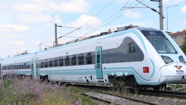 Bakan Uraloğlu: Tren hattı ile Suudi Arabistan’a kadar gideceğiz