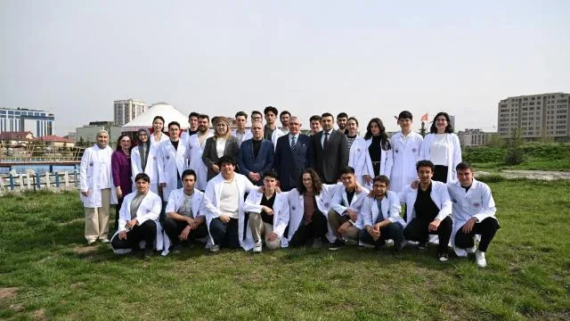 Türkiye Tanrı Dağları’nın eteğinde hekim yetiştiriyor