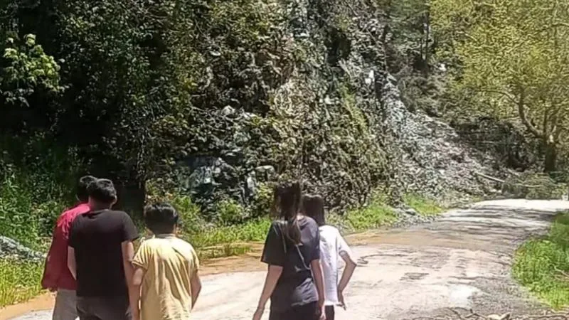 Osmaniye’de heyelan karayolunu kapattı