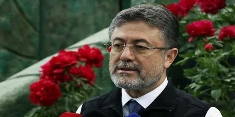 Bakan Yumaklı: Yılda 2 milyar adet süs bitkisi üretiyoruz