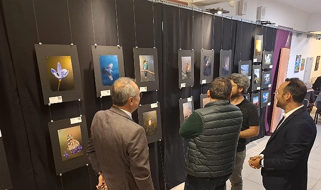Kemer’de yıl sonu resim sergisi