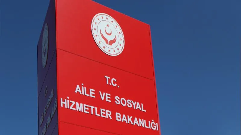 Engelli öğrencilerin eğitime erişimi ücretsiz ulaşımla kolaylaşıyor