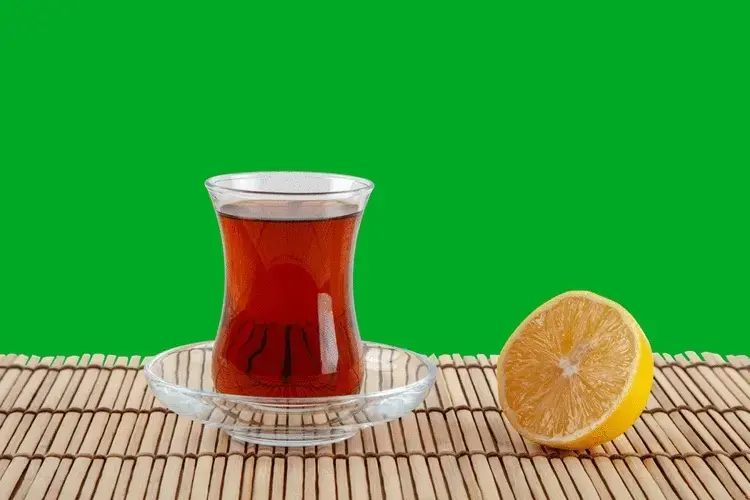 Çaya limon sıkınca faydası 5 katına çıkıyor…