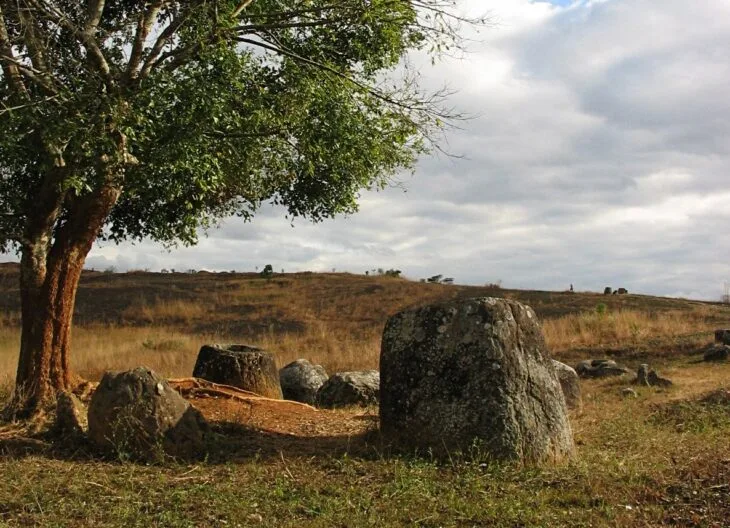 İlk Doğrudan Kanıt Sonunda Laos’un Gizemli Dev Taş Küplerini Açıklayabilir