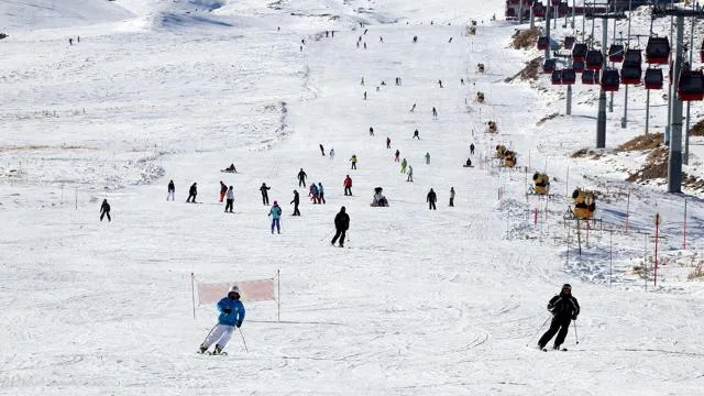 Erciyes Kayak Merkezi, bu sezon 3 milyon 300 bin ziyaretçiyi ağırladı