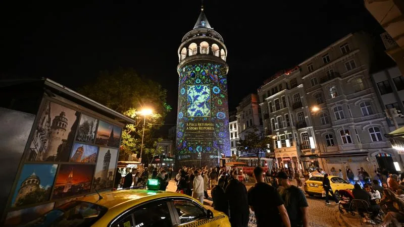 Galata Kulesi’nde kültürel miras için farkındalık gösterisi
