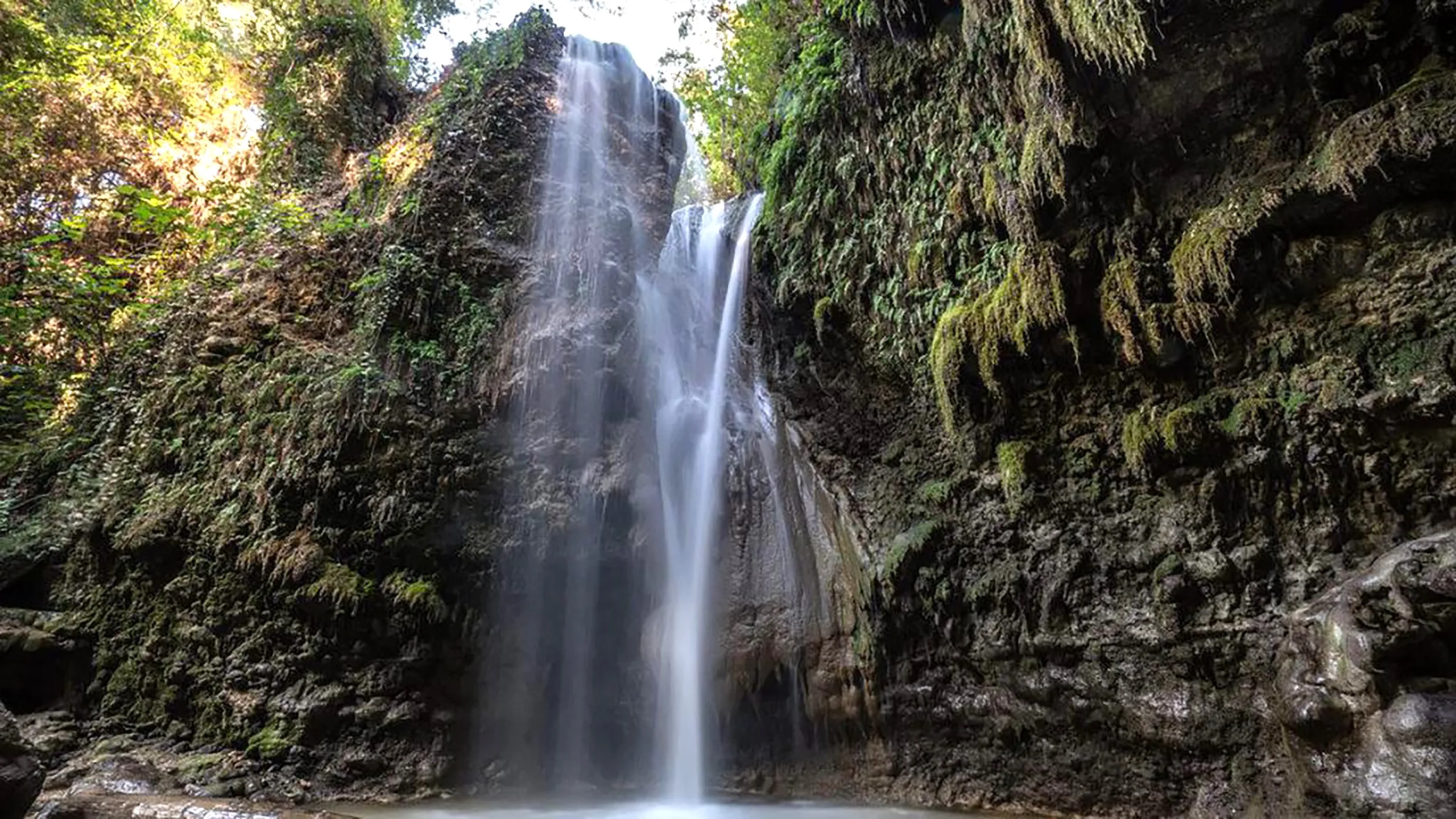 Muğla’nın Güzelliklerinden Gizlikent Şelalesi