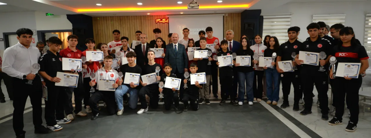 Osmaniye’de Sporun Yıldızları Ödüllendirildi!..
