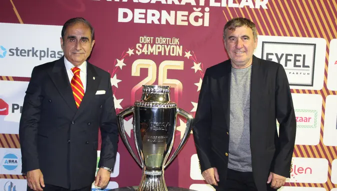 Romanya’dan Hagi’li şampiyonluk kutlaması