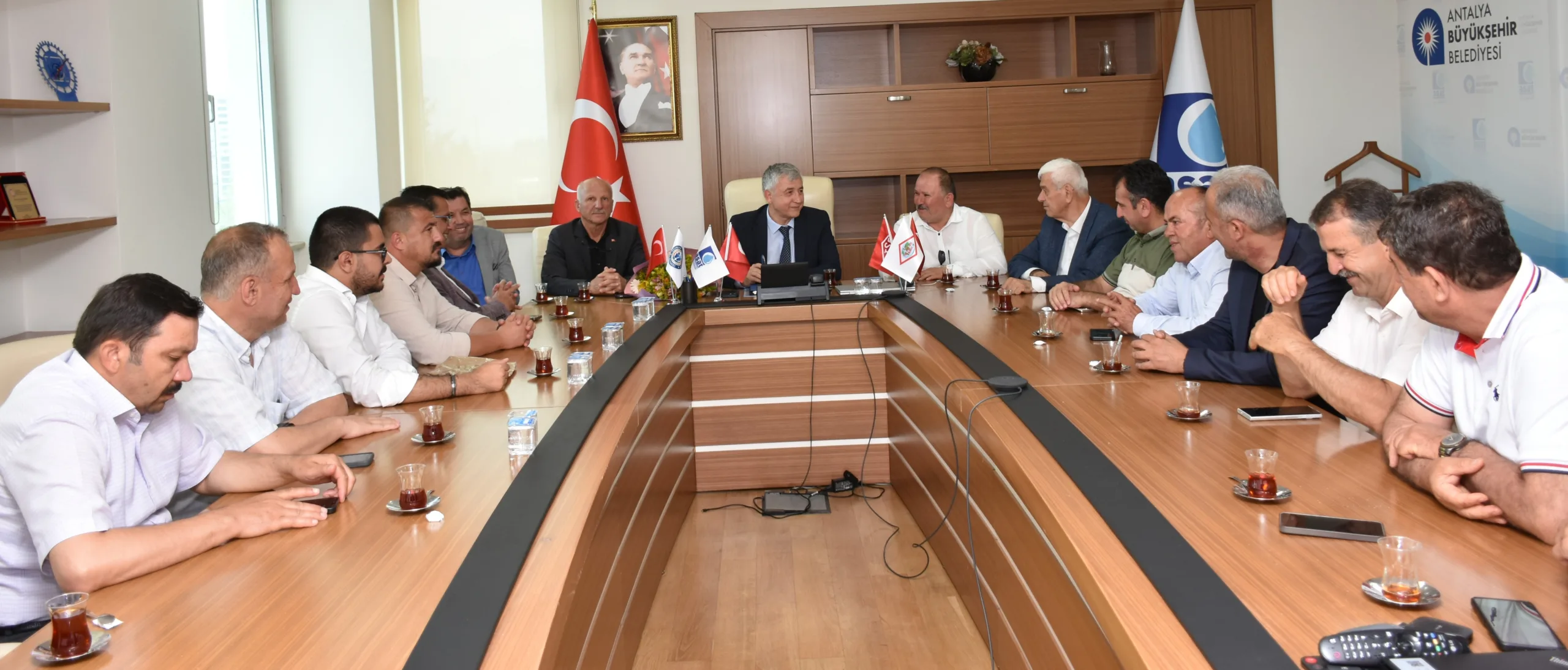 “İnsanı Yaşat ki Devlet Yaşasın” Anlayışı, Rehberimiz Olursa İnsanımız ve Devletimiz Ebediyen Yaşayacaktır
