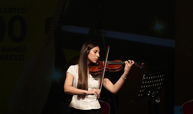 Büyükşehir ile büyüyen yetenekler sahnede parladı