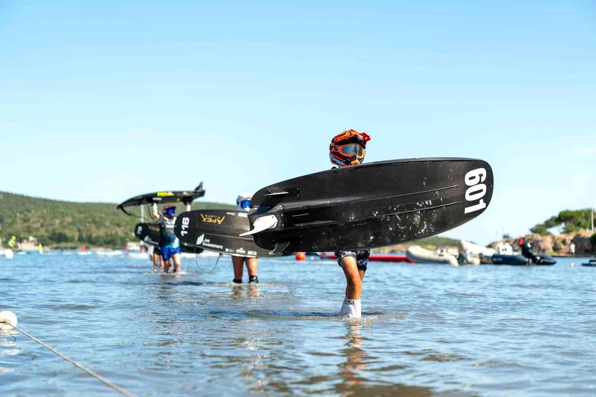 Çeşme Motosurf Şampiyonası Başladı