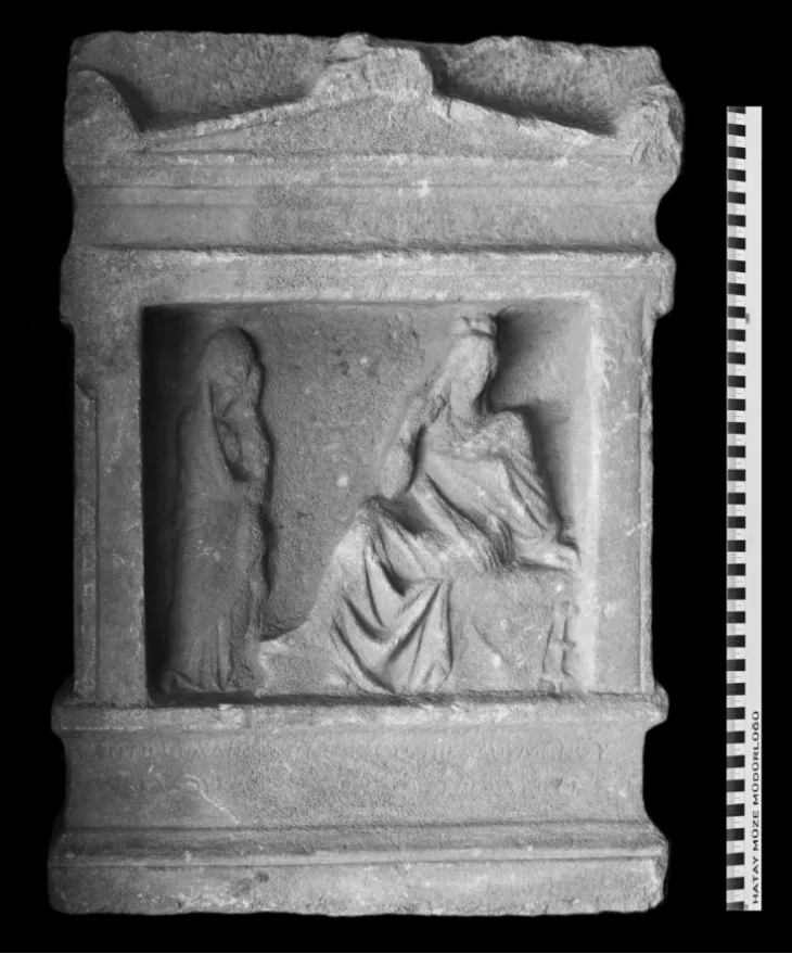 Antik Antakya’dan 2.100 Yıllık Cenaze Steli bulundu