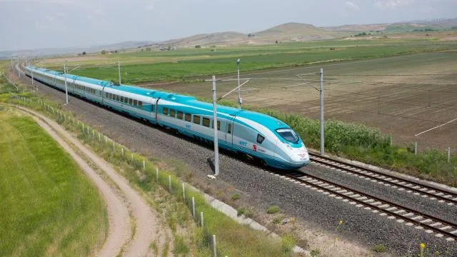 Ankara-İstanbul YHT Hattı’nda yolculuk süresi azalacak