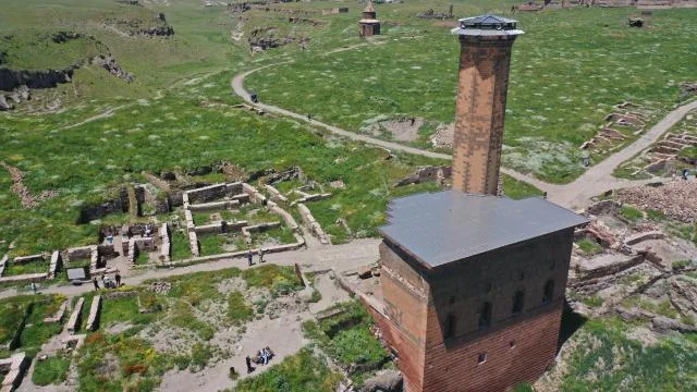 Ani’nin geçmişine ışık tutuluyor
