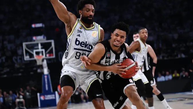 Fenerbahçe Beko seride öne geçti