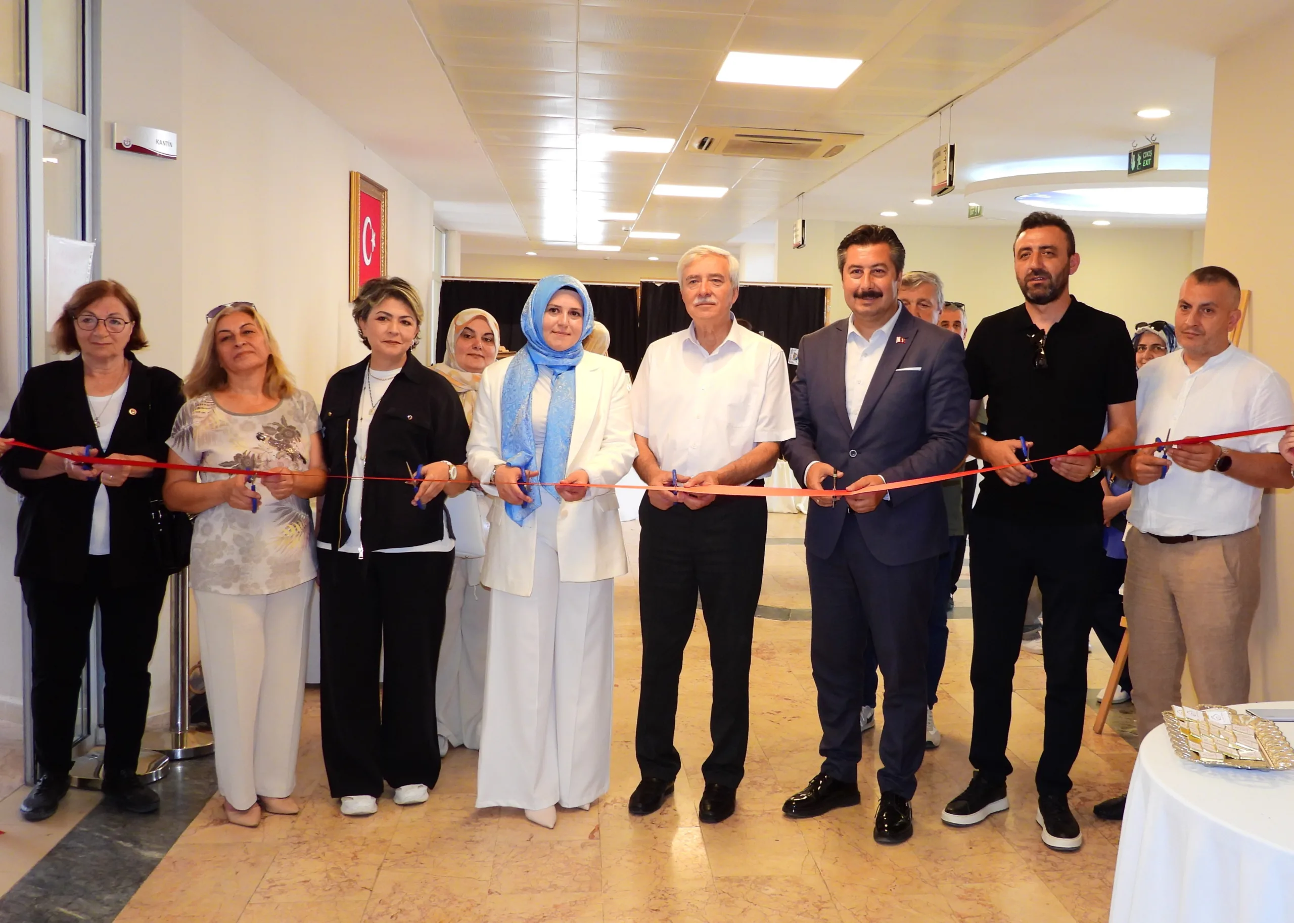 Çini Sergisi Tarih ve Turizm Kenti Yenişehir’e Renk Kattı
