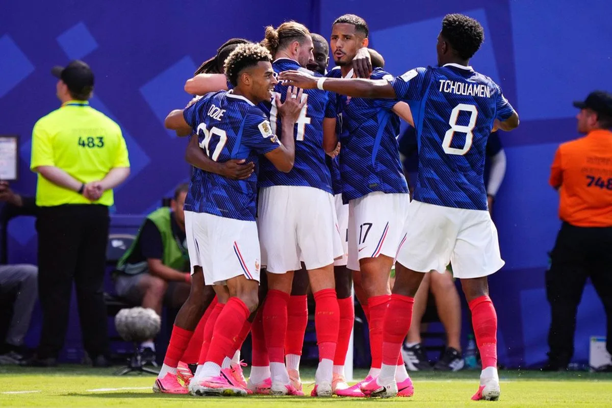İkinci yarıda tam 4 gol! Fransa, Senegal’i yıldızlarıyla mağlup etti