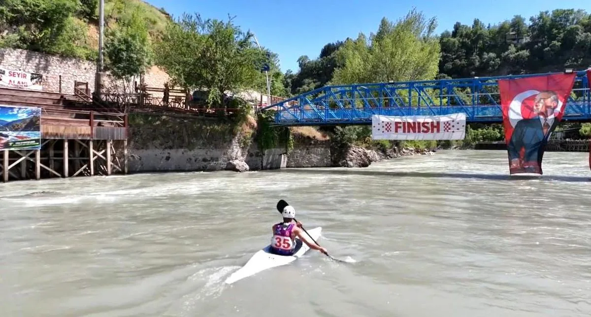 Tunceli’de Kano Slalom Yarışları Başladı