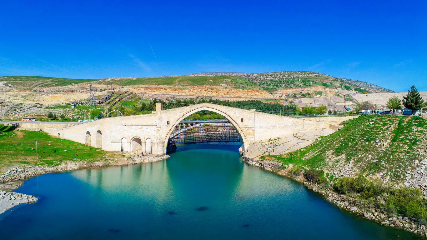 Silvan’ın Simgesi Malabadi Köprüsü