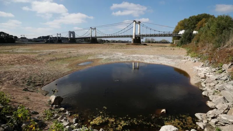 Kuraklığın ciddi boyutlara ulaştığı Fransa’da derelerin yüzde 25’i kurudu