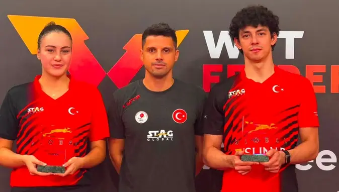 Milli masa tenisçilerden altın madalya