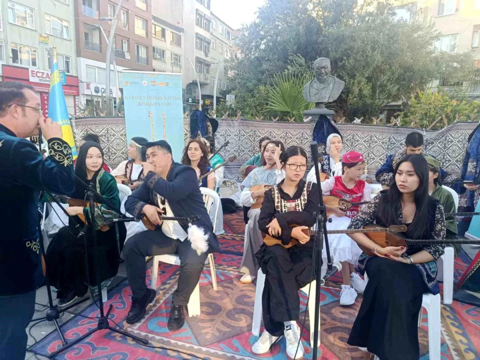 İstanbul’da “Ulusal Dombra Günü” etkinliği düzenlendi