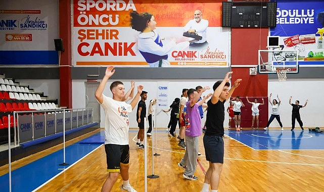 Samsun Canik’te Gençler Parkurun Tozunu Dumana Katıyor