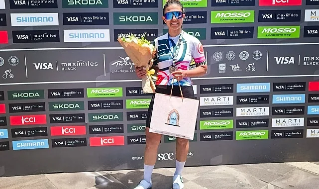 DEÜ’lü Akademisyen, L’Étape by Tour de France Türkiye Etabı’nda İkincilik Kürsüsüne Çıktı