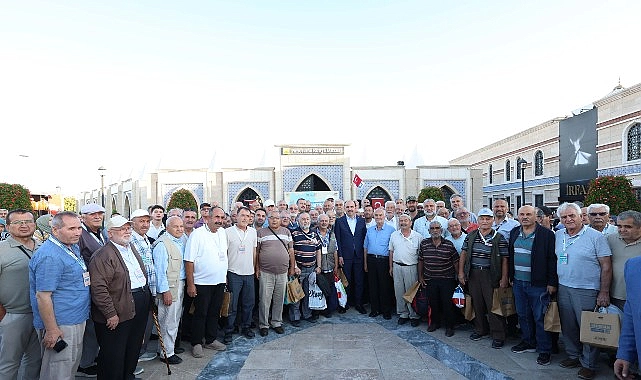 Emeklilerle Buluşan Başkan Altay: “İyi ki Konya’da Yaşıyoruz, İyi ki Sizlere Hizmet Ediyoruz”