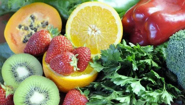 Eksikliğinde beyin küçülüyor! 2 bin kişi üzerinde kanıtlandı: Yaşlandıkça hafızayı koruyan o gizli güç…