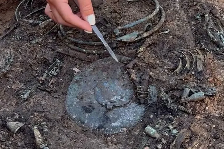 Öbür Dünyaya Açılan Küçük Gümüş Bir Kapı mı?