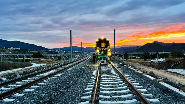 Bursa-Ankara arası 2 saat 15 dakikaya düşecek