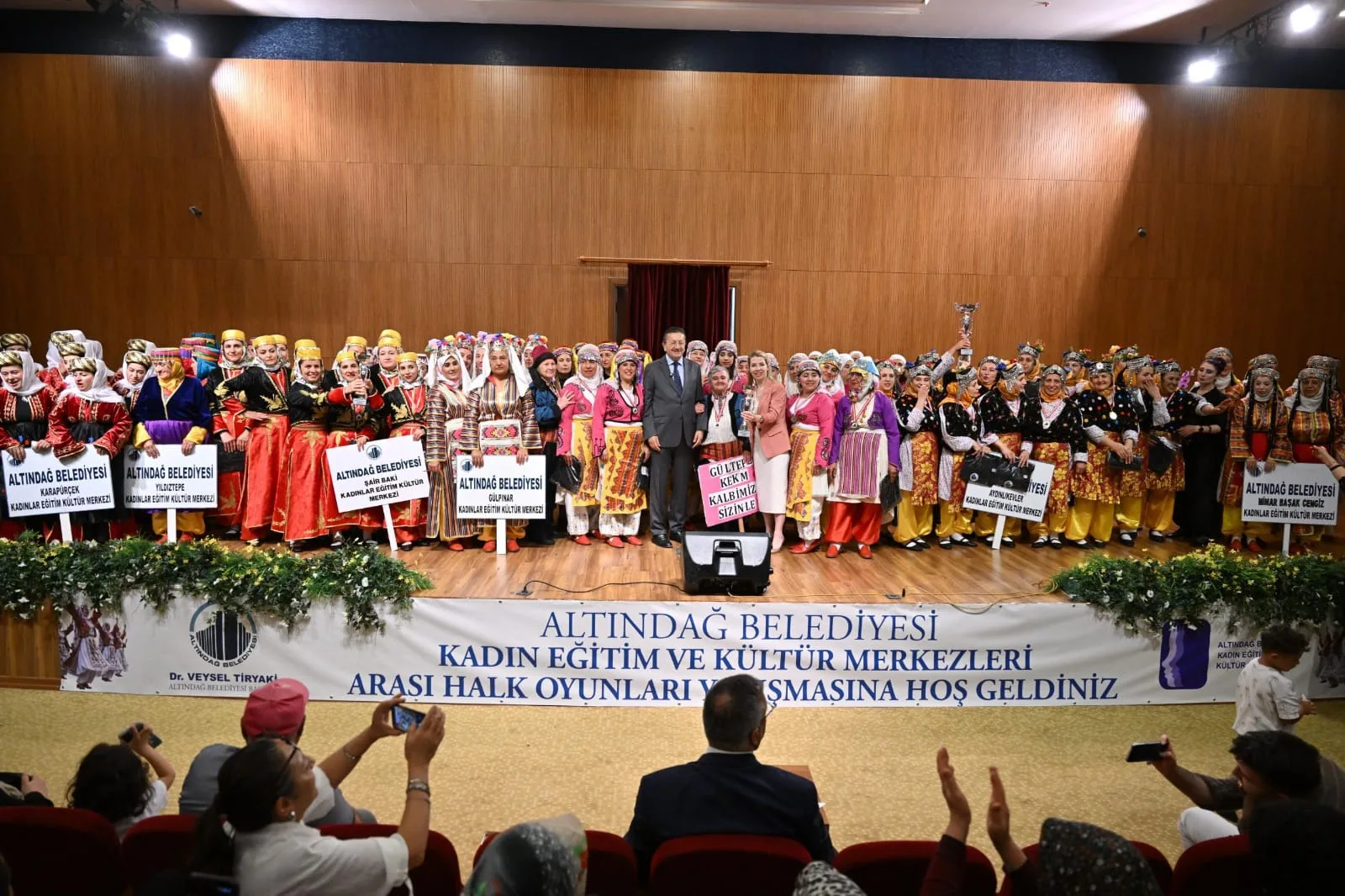 Altındağ’da Halk Oyunları Yarışmasının Kazananı Belli Oldu